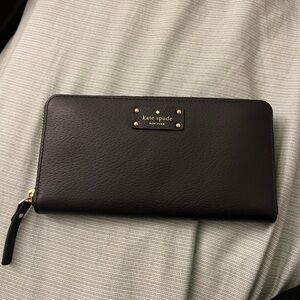 Kate Spade Large Zip Leather Wallet many pockets, black, gold